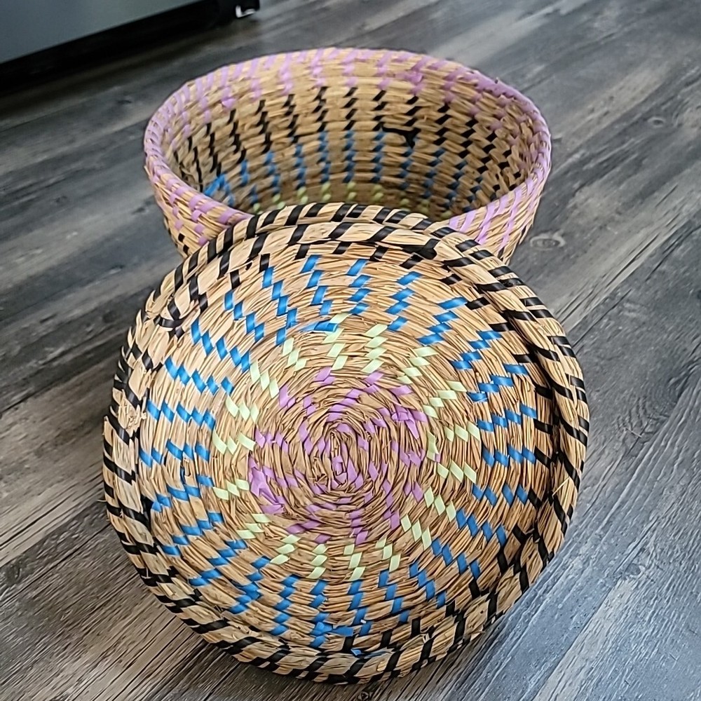 Colorful Straw Nesting Baskets (3)