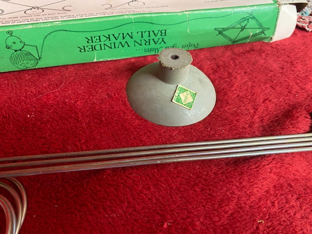 Vintage Lee Wards' Yarn Winder in Original Box