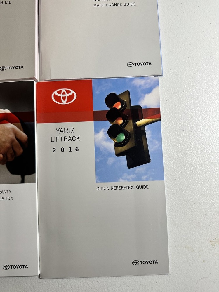 Toyota Yaris 2016 Owners Manual Set