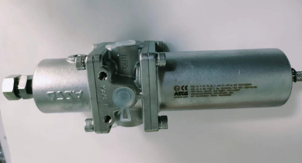 1pcs 342A8201 pressure reducing valve