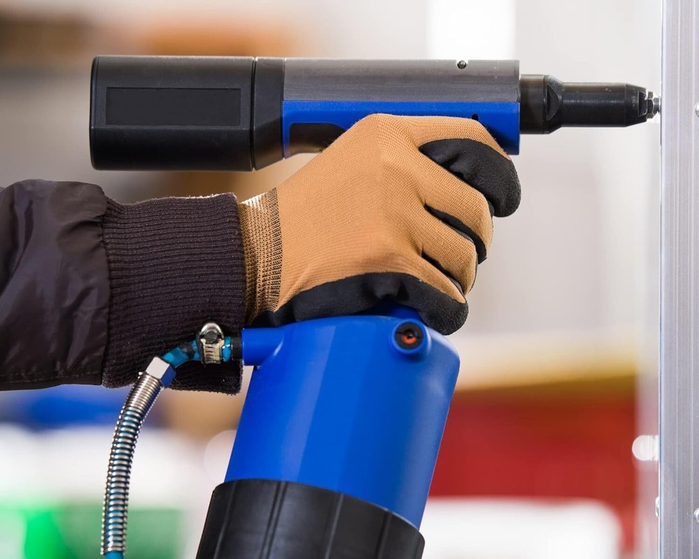 Durable 100 Pack 3/16" Diameter Blind Rivets - Perfect for Harsh Environments