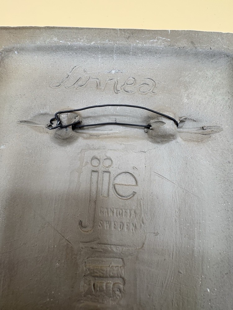 JIE Ceramic Flower Plaque Sweden