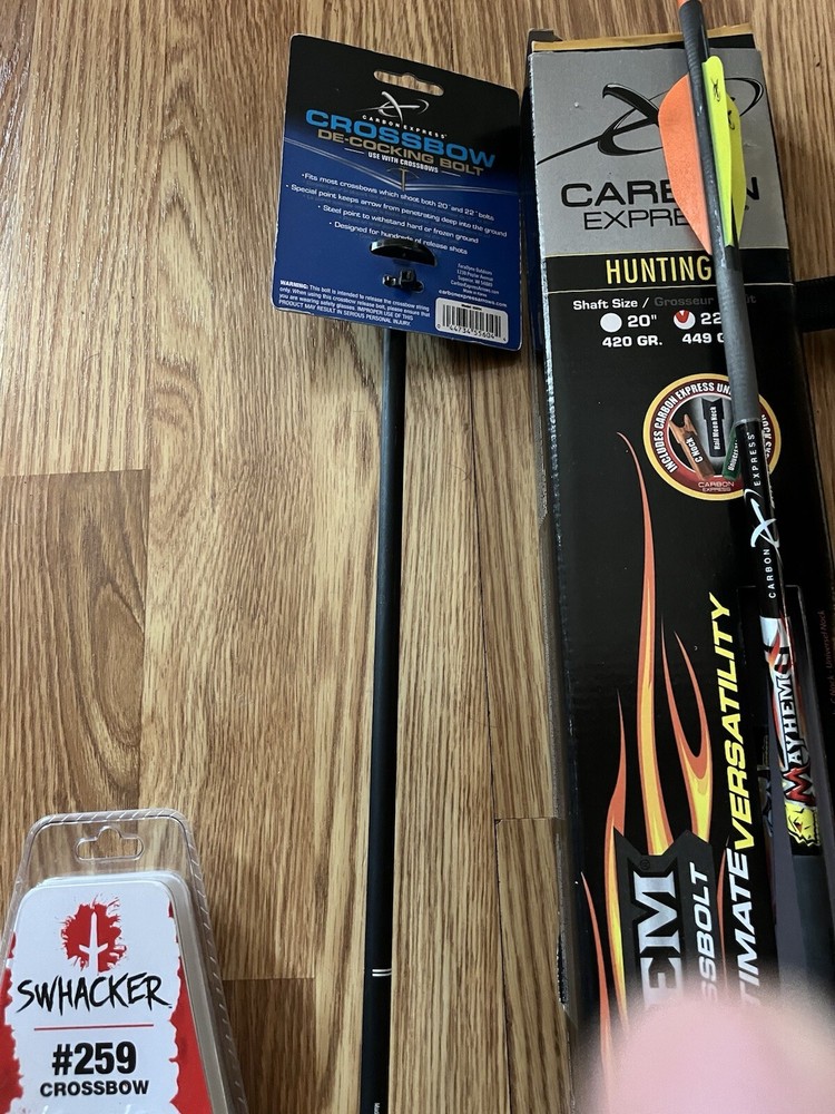 Barnett Whitetail Hunter XTR With Many Extras