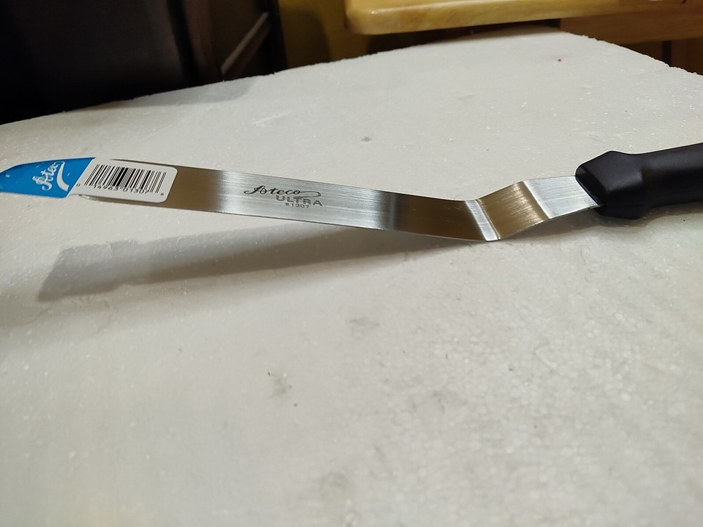 Ateco 1307 Straight S/S Ultra Spatula with Black Plastic Handle