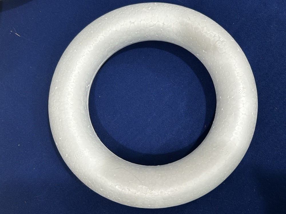 (4) NEW White Styrofoam Wreath Base Craft Ring Durable polystyrene material 7.9"