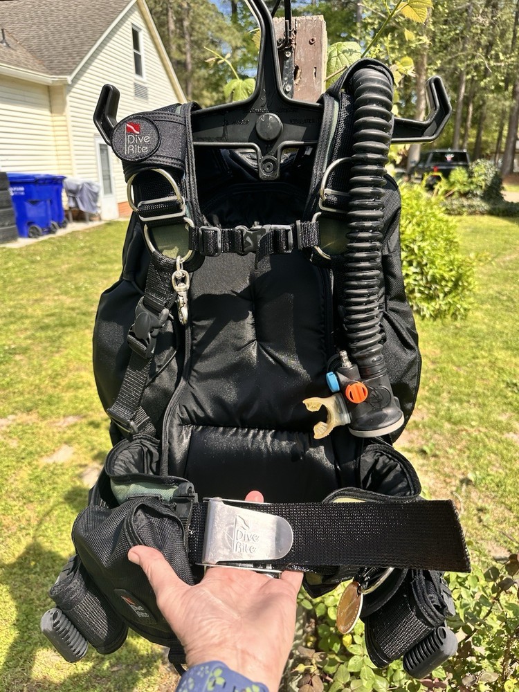 Dive Rite Tech BC size S/M Black And Blue…