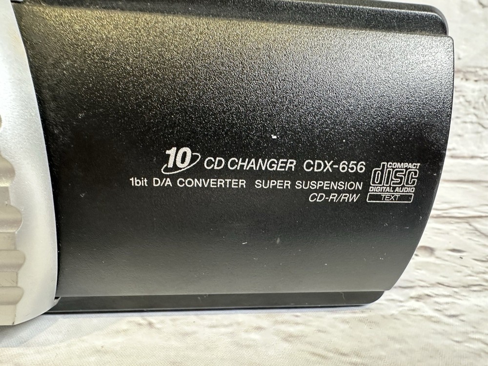 Sony Compact 10-Disc Changer CDX-646 Car CD Black Untested No Cable