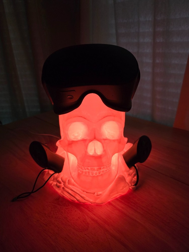 Skull VR Stand Accessories Compatible with Oculus Meta Quest 2, 3 (WHITE)