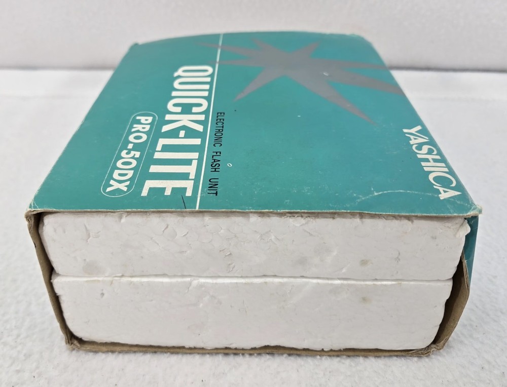 Yashica Quick Lite PRO-50 DX Electronic Flash Unit