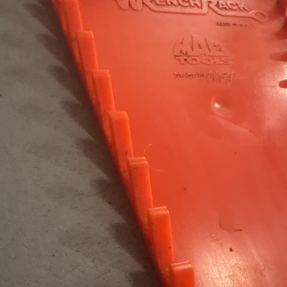 Mac Tools 15 Slot Wrench Rack - Red