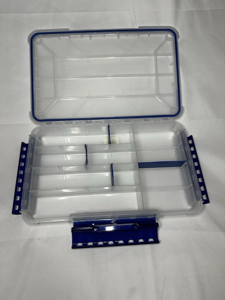 Flambeau Clear Plastic Craft Storage Box Blue Latches Adjustable Compartments