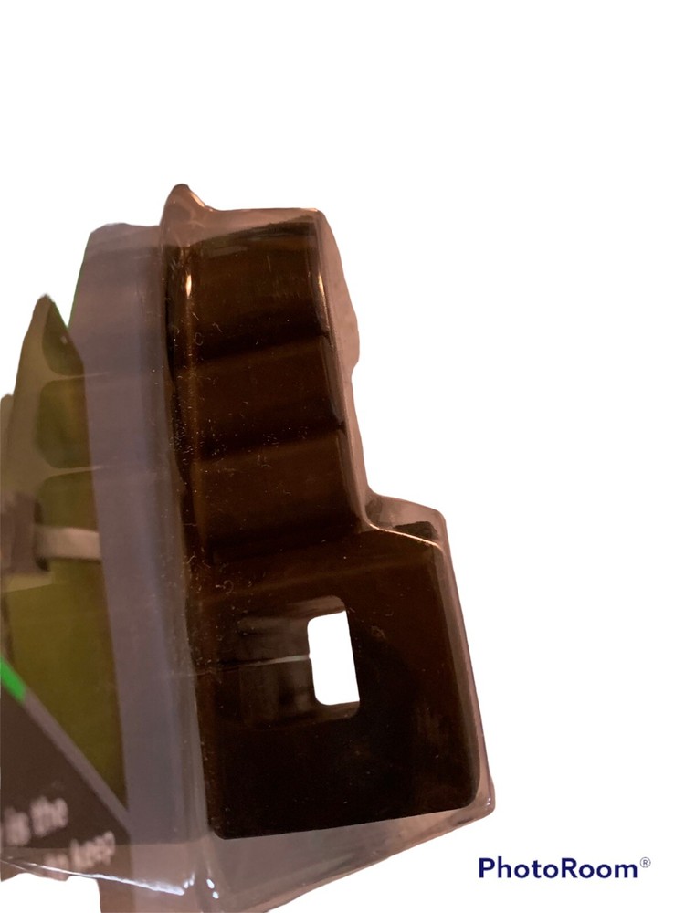 RealTree EZ Arrow. Small, Compact, Lightweight, Black.