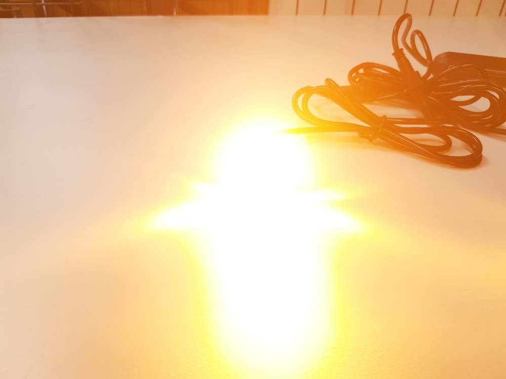 ROUND BUTTON LOW PROFILE FLUSH FIT AMBER LED STROBE EMERGENCY WARNING LIGHT