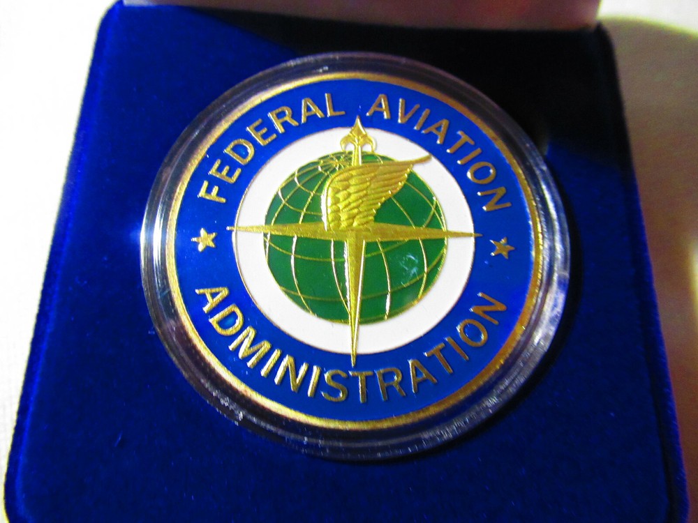 FEDERAL AVIATION ADMINISTRATION (FAA) Challenge Coin w/ Presentation Box