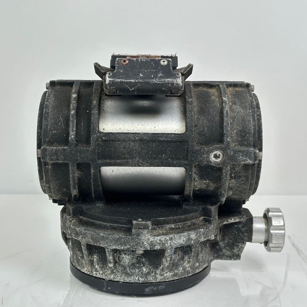 Vintage O’Connor Fluid Head Model 50 For Camera Tripod Mount