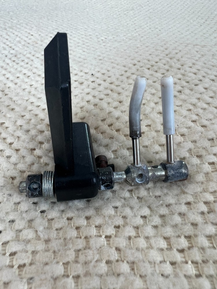 PSE Dual Prong Flipper Rest