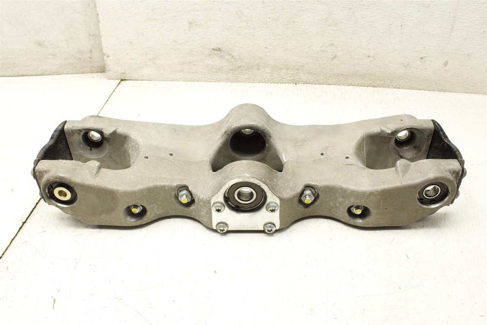 2009 Piaggio MP3 400 Triple Tree Mount Bracket 09-12