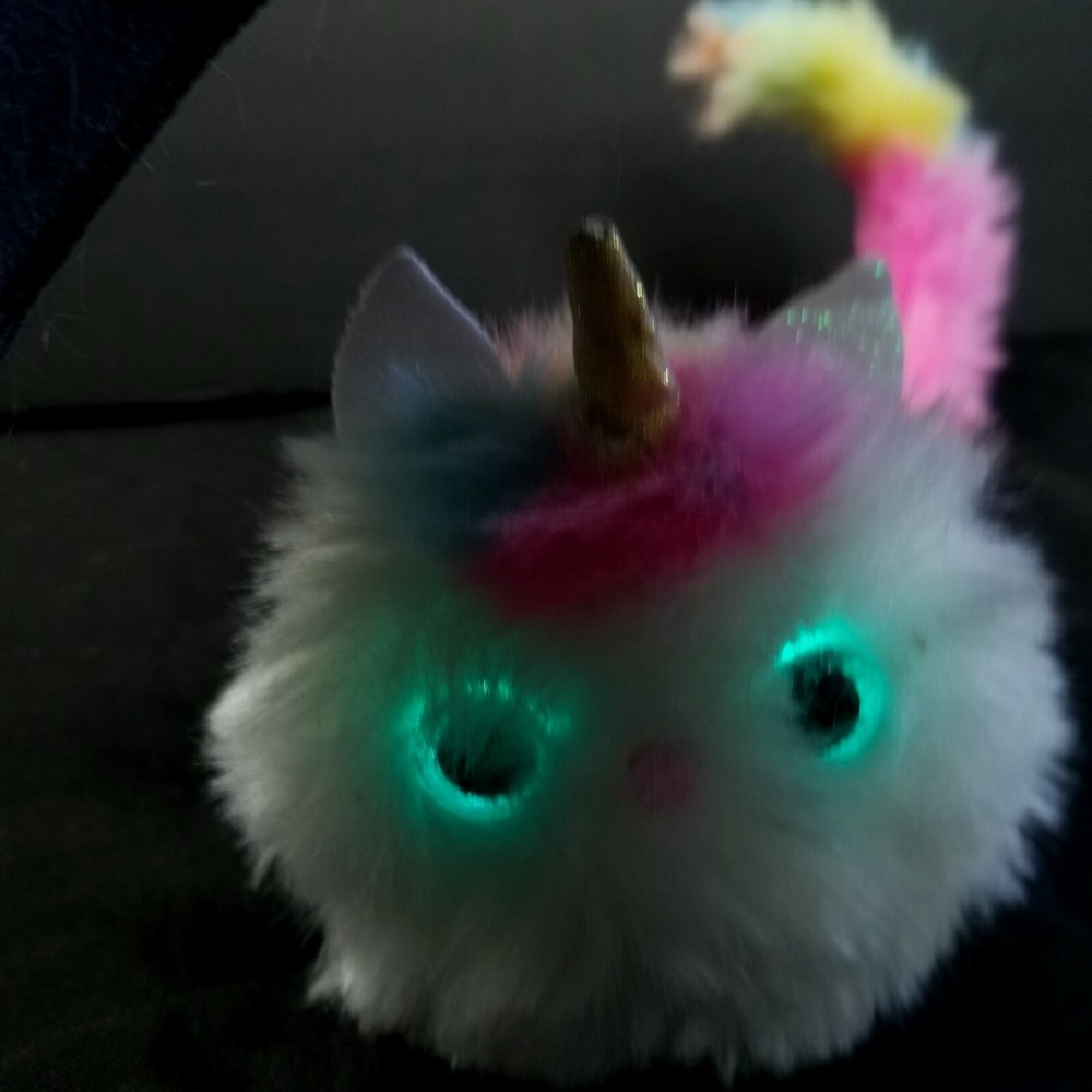 Skyrocket Pomsies Unicorn Luna Walmart Exclusive Interactive Wearable Glowing