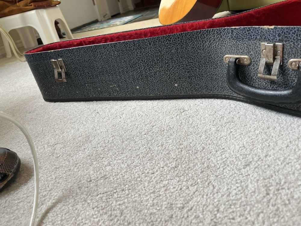 YAMAHA Vintage G120 Classical Guitar With Case