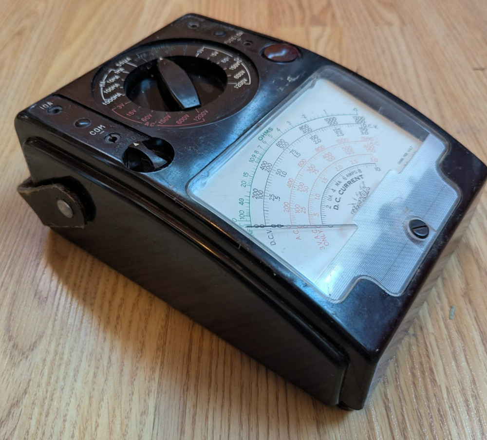 Vintage HICKOK volt-OHM-MILLIAMMETER model 455A