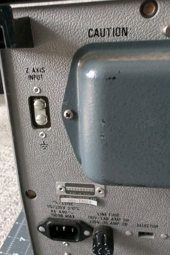 HP Hewlett Packard 1202A OSCILLOSCOPE (powers on *BUT READ DESCRIPTION*) #ENGR