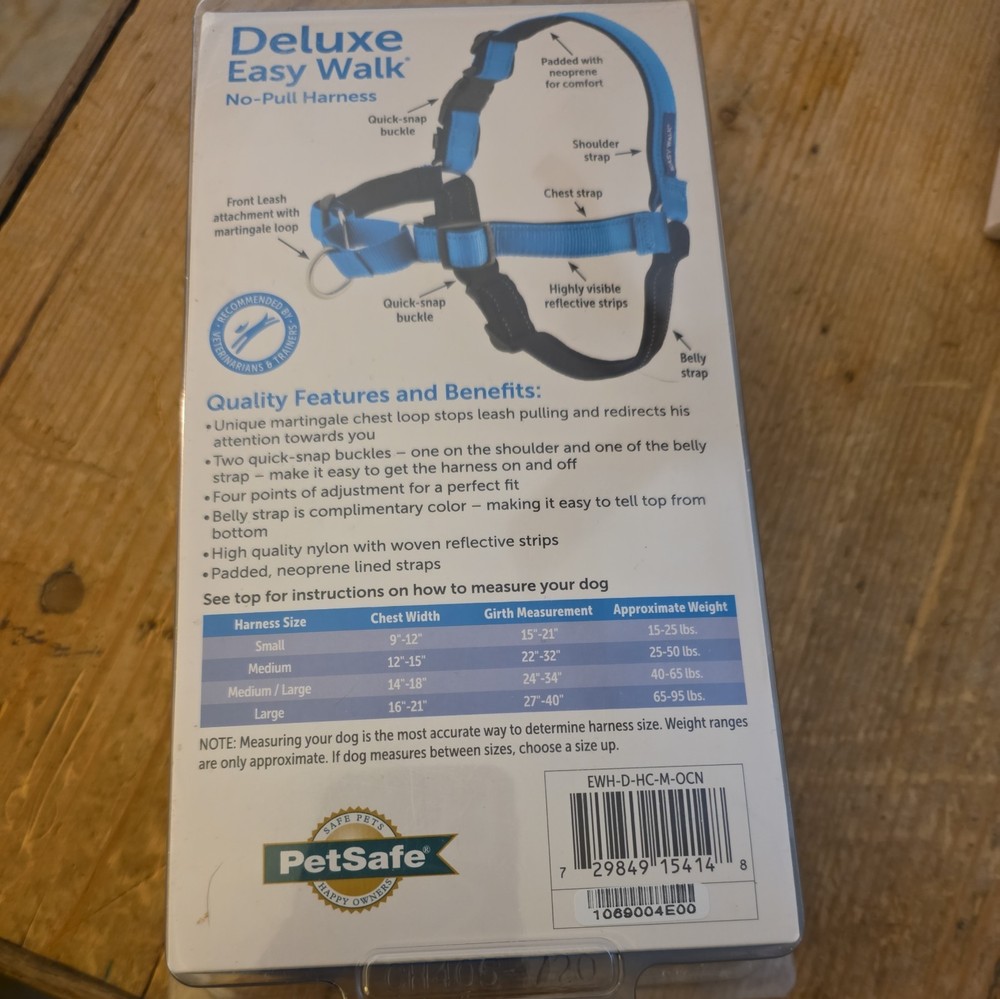 PetSafe Deluxe EasyWalk No Pull Harness Medium DOG Ocean/Black Reflective Nylon
