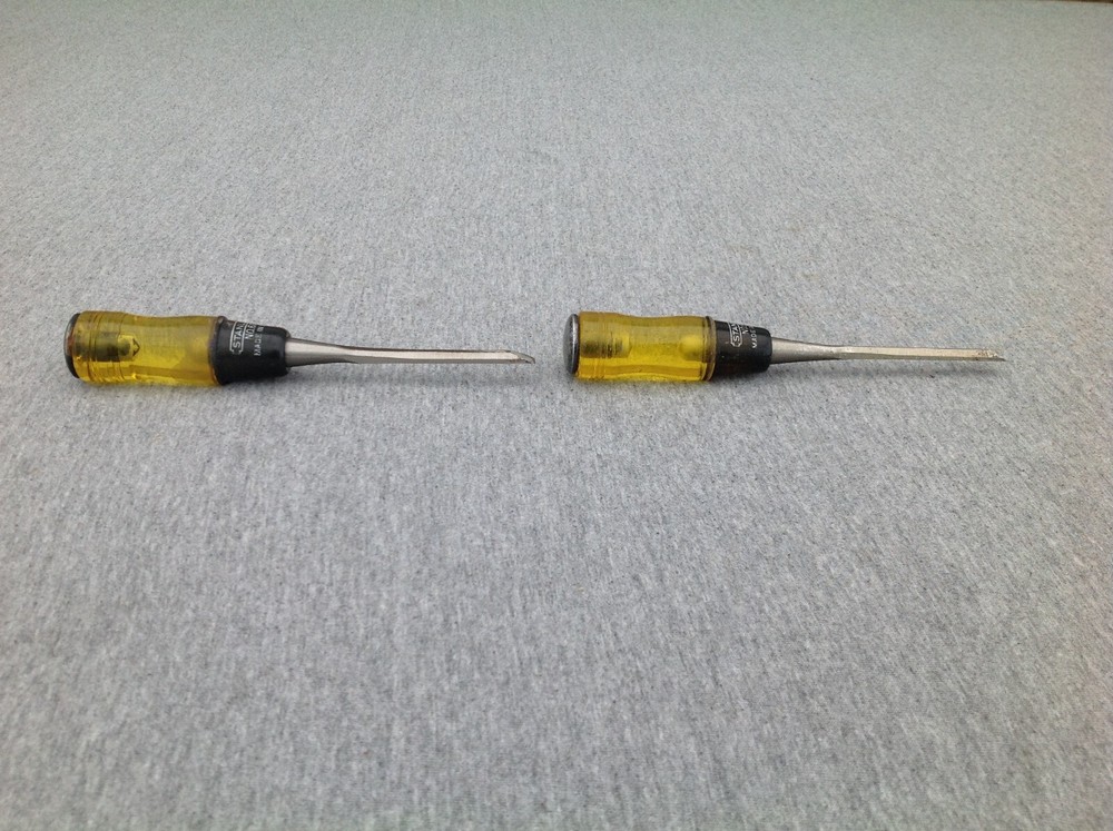 2 Stanley Chisels Thin Blade No.60 1/4" in Original Box