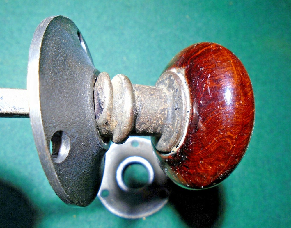 RIM LOCK KNOB ROSETTE / ESCUTCHEON FOR ADAMS McKEE BENNINGTON KNOBS (33248)