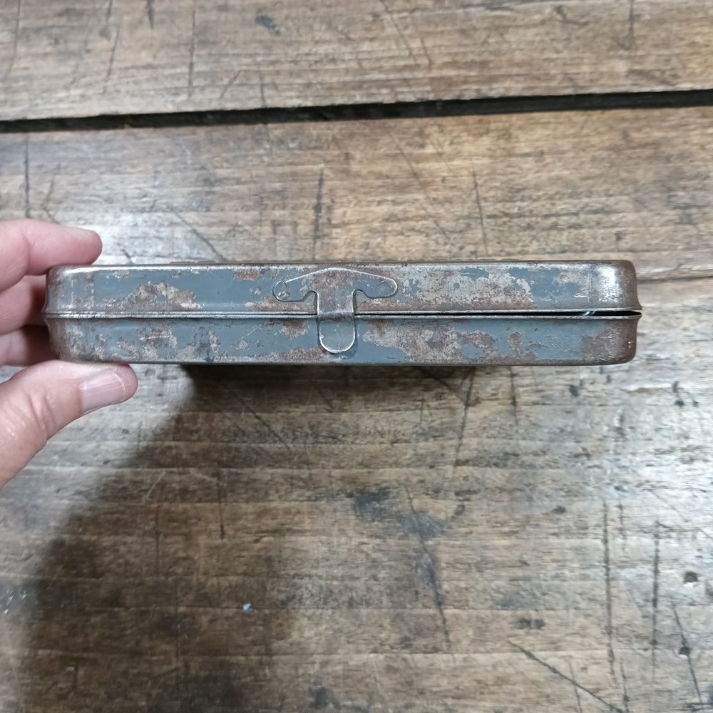 Vintage Snap-On Tools Midget Socket Wrench Set Embossed Metal Case M70 SAE