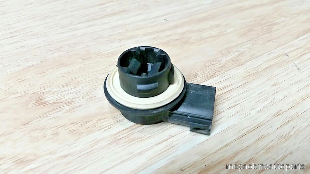 2007-2013 mitsubishi eclipse headlight socket turn oem