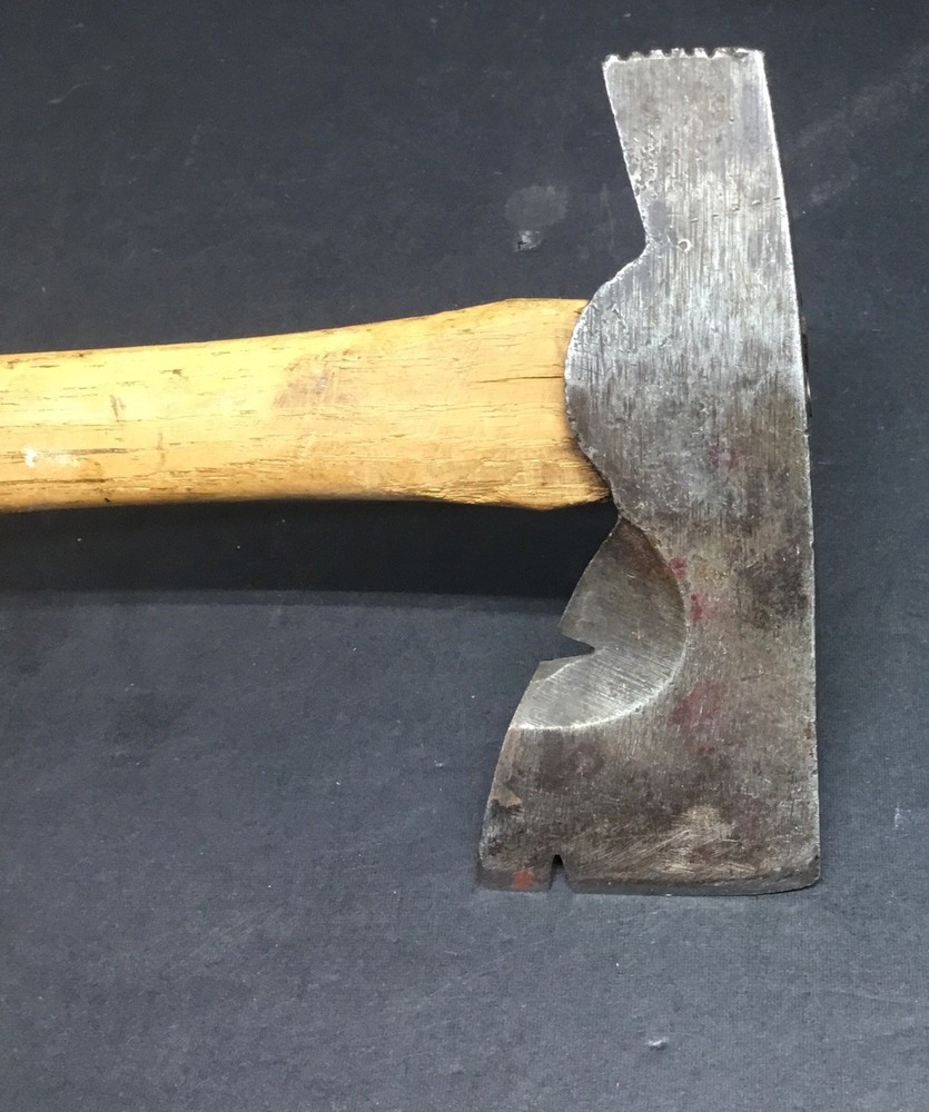Vtg Hatchet Axe True Temper Flint Edge Trap Setter………[S9]