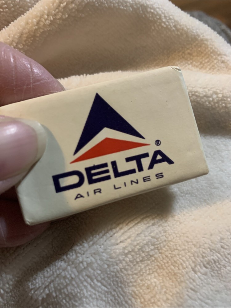 VINTAGE DELTA AIR LINES SMALL SOAP