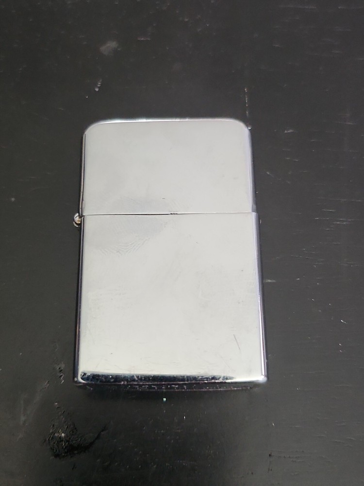 Vintage RONSON WIND II Cigarette Lighter