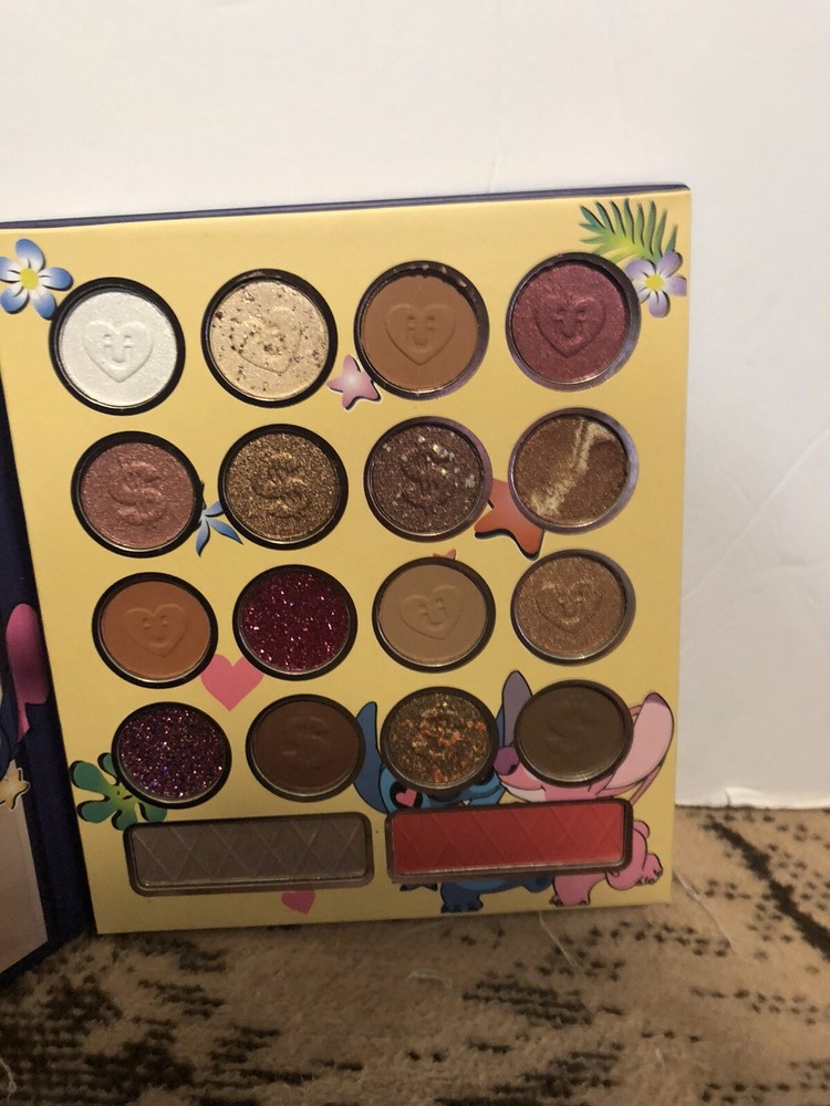 Stitch &Angel eyeshadow Pallet