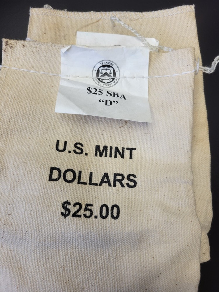 1999 D $25 Mint Issued Susan B Anthony Bag
