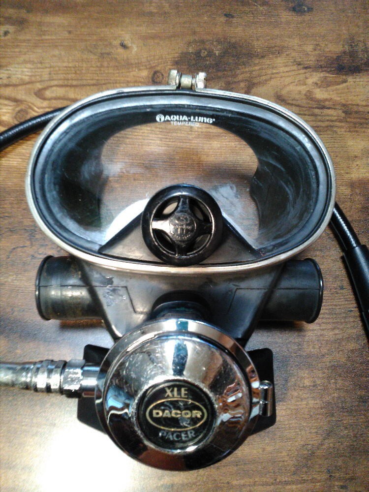 Aqua-Lung Full Face Mask/Regulator for Hookah Dive.