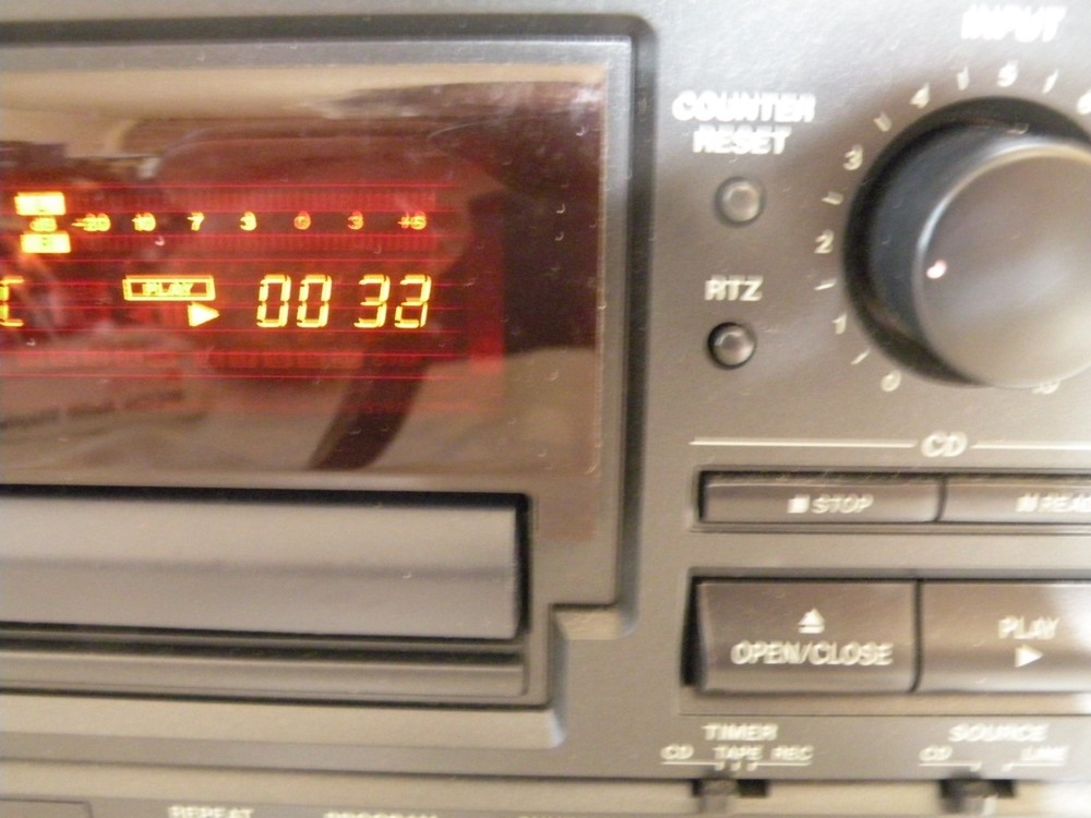 Tascam CD-A500, Professional CD Cassette Deck Player. Tested Works Fine