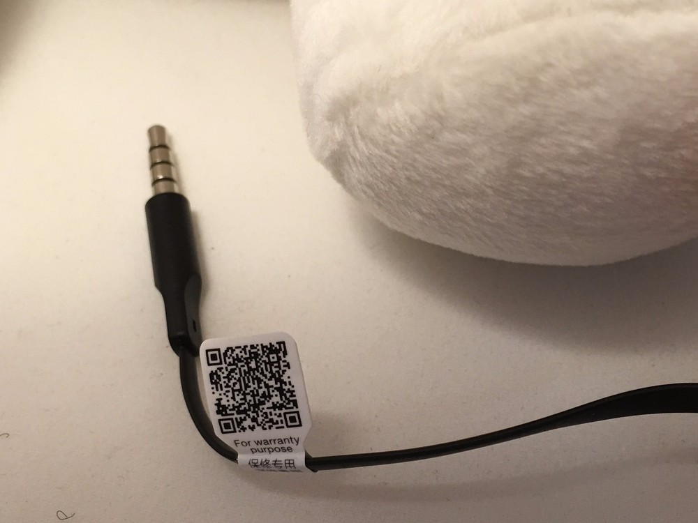 Xiaomi MI in ear Piston Earphone with remote Mic Black Fundamental Basic edition