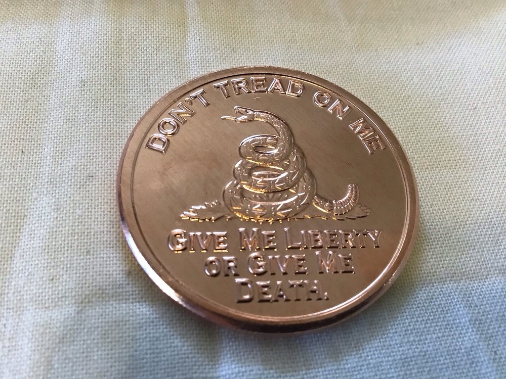 1 OZ AVDP .999 COPPER Round (BU) Don't Tread on Me with Eagle Back