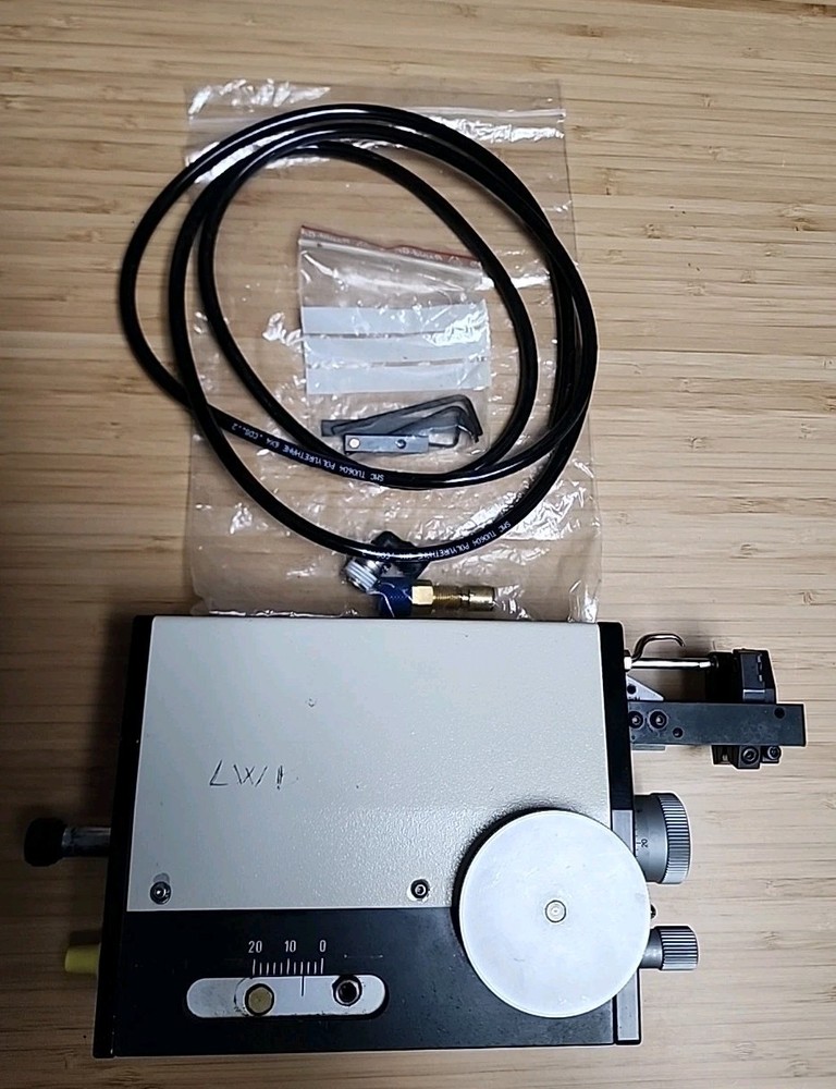 Schleuniger UniStrip 2015 Pneumatic Wire Stripping Machine