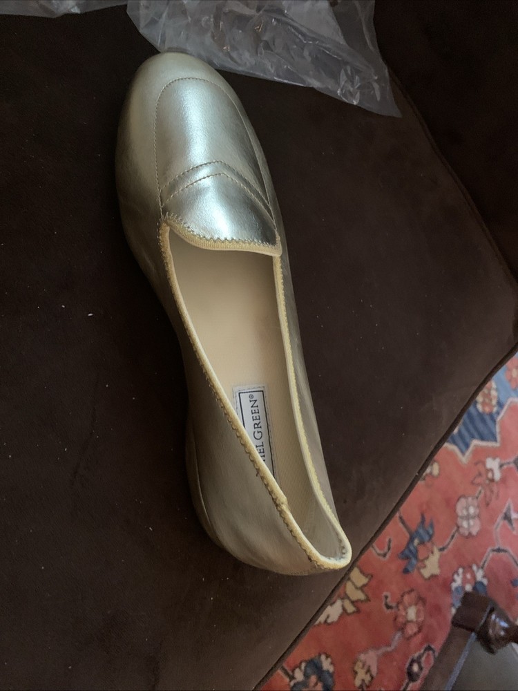 Daniel Green Gold Slippers 9.5WW