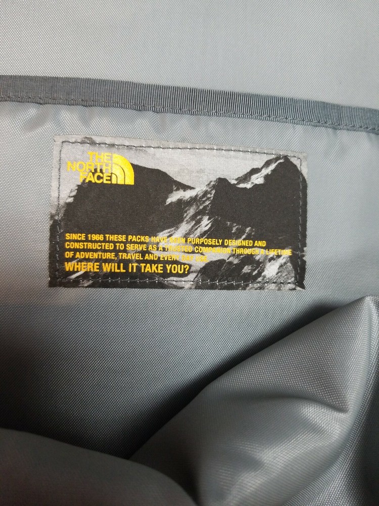 North Face Backpack Vault Grey, Off White And Teal.