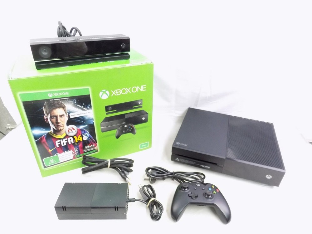 Boxed Like New Xbox One Fifa 14 Console with Controller, Kinect and Cables (N...