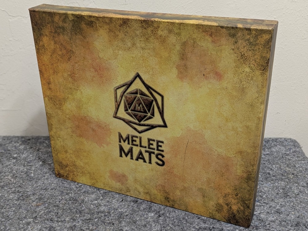 Dungeons & Dragons Lot + Melee Mats + Hexers Game Master Screen