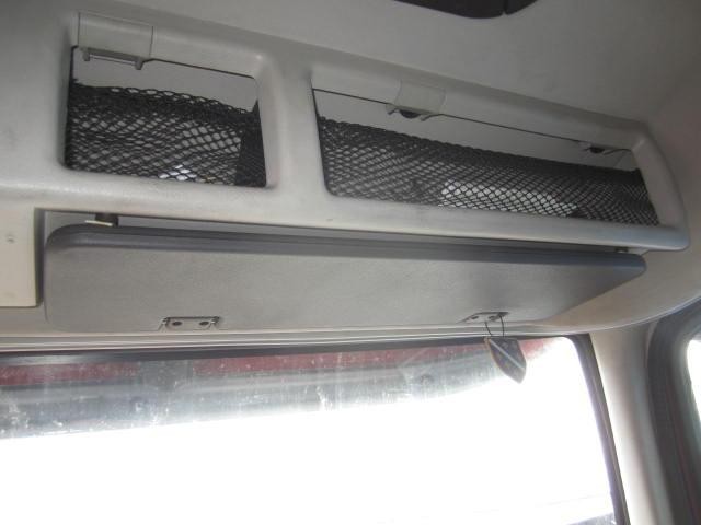 Replaces 2013 VOLVO VNL INTERIOR SUN VISOR ,  MD