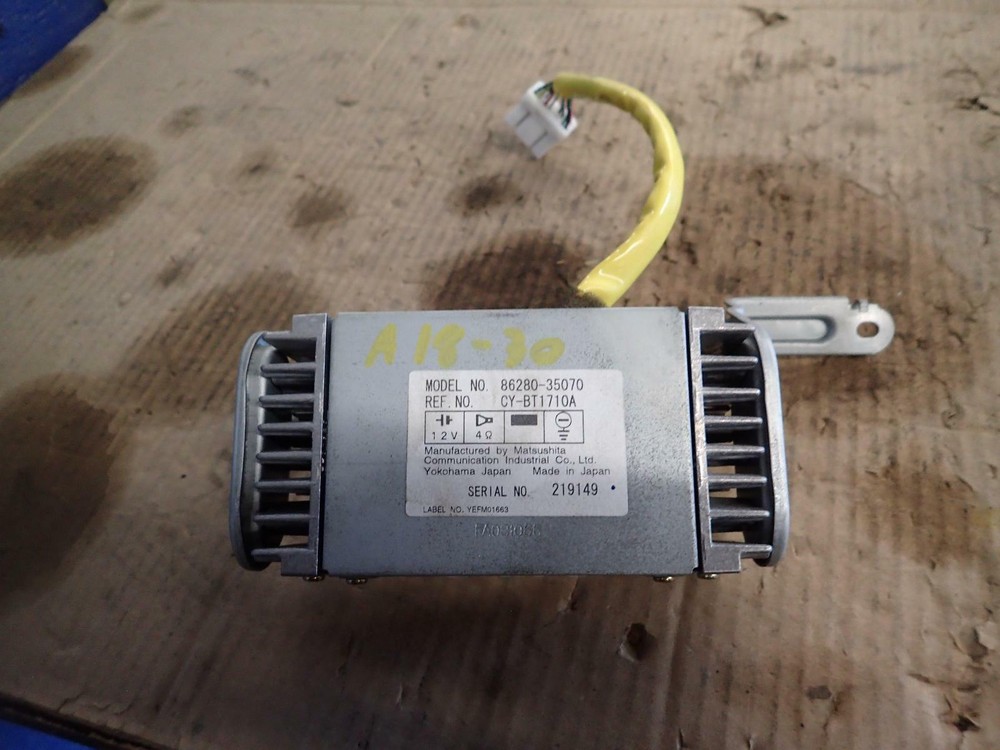 99 00 4 RUNNER Amplifier, w/o CD,  ID# 8628035070