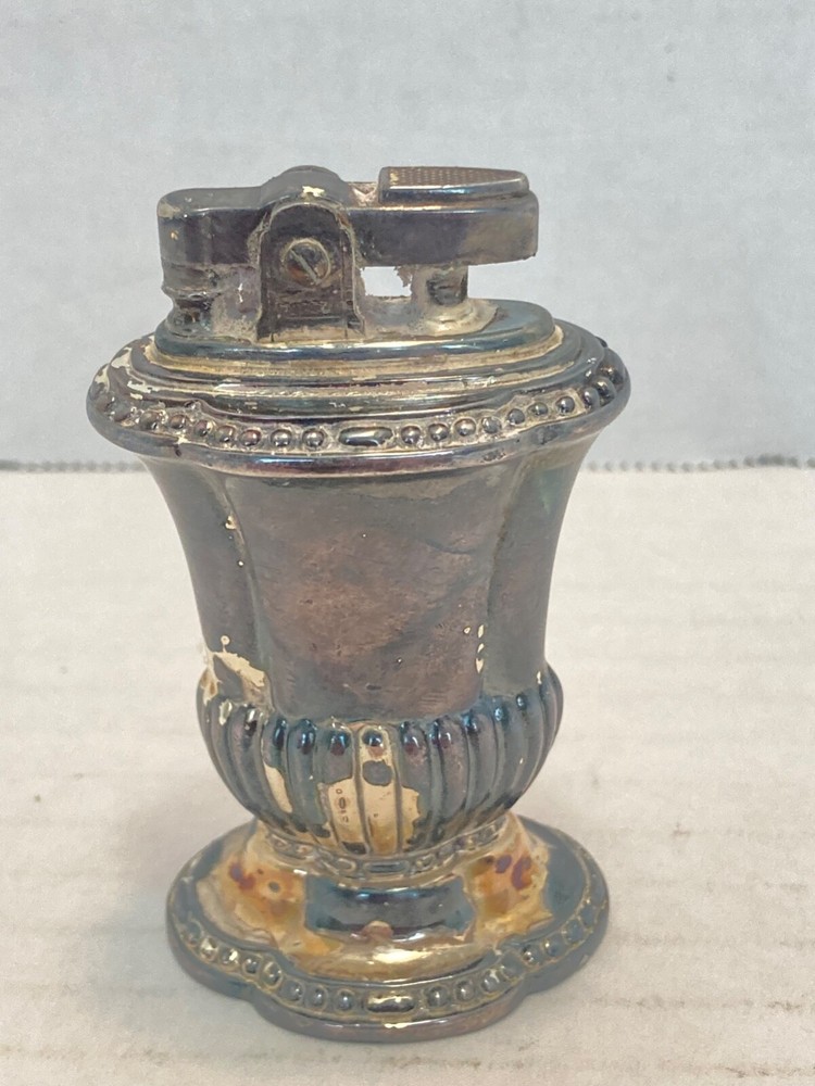Vintage Ronson Mayfair Table Lighter