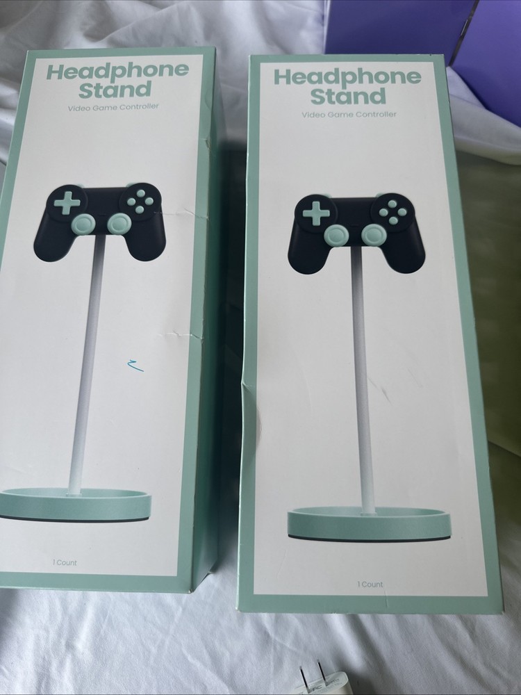video headphone stand