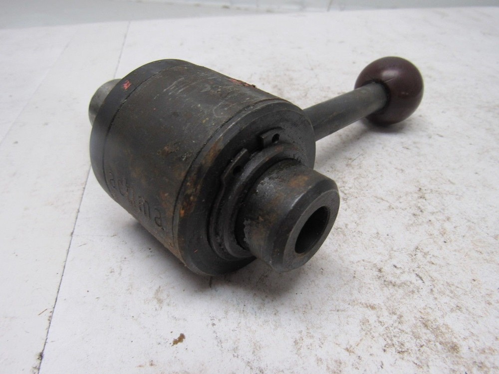Kipp "Actima" Clamping Device W/Through Hole
