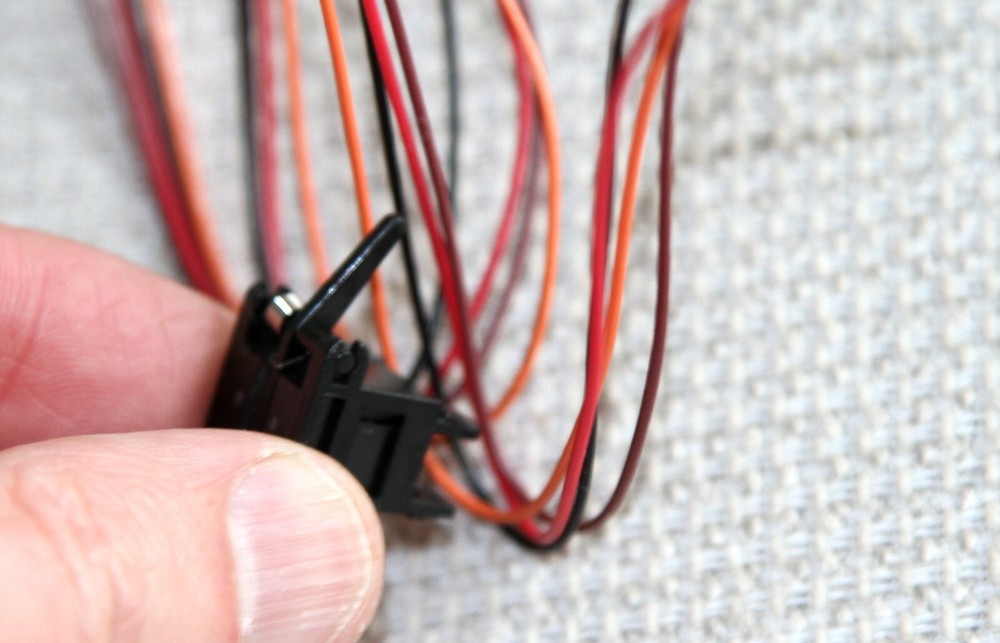 OPTEK OPB850A sensor ( conveyors Echo Graphic HOPE processors _Scitex Dolev )